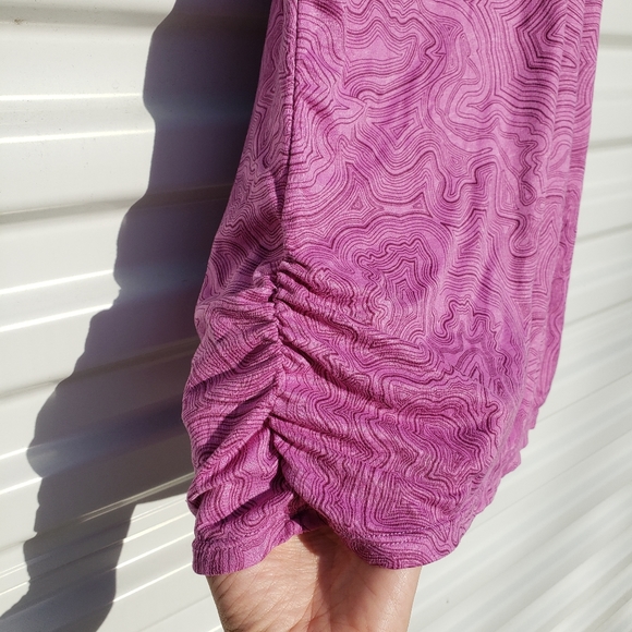 Merrell sundial open back ruched sides tank top - Picture 2 of 6